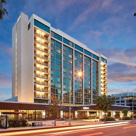 Hilton Pasadena Hotel Exterior foto