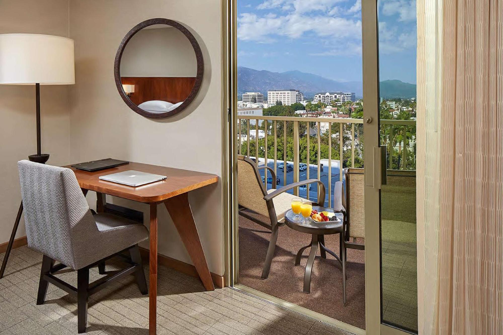Hilton Pasadena Hotel Exterior foto