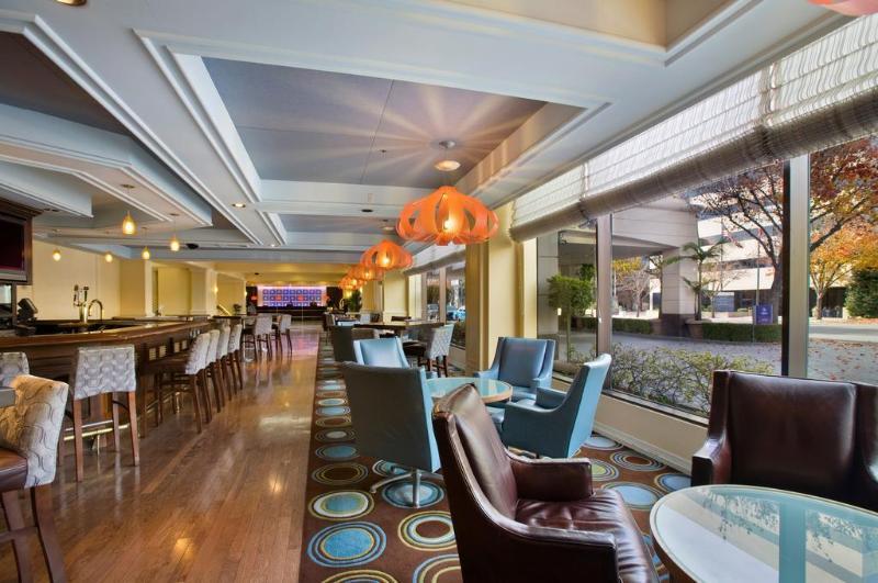 Hilton Pasadena Hotel Exterior foto