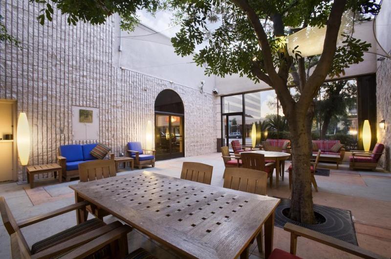 Hilton Pasadena Hotel Exterior foto